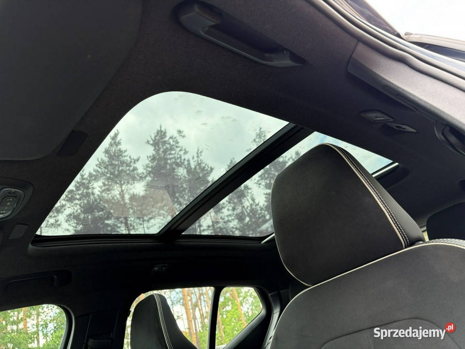 Volvo XC 40 20 benzyna RDesign Panorama Kamery Lipówki