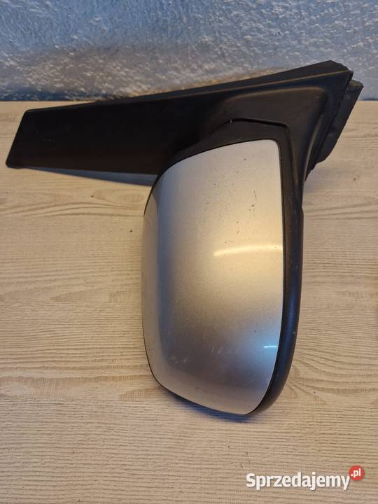 Lusterko prawe Ford Focus C 0307 wielkopolskie Kwilcz