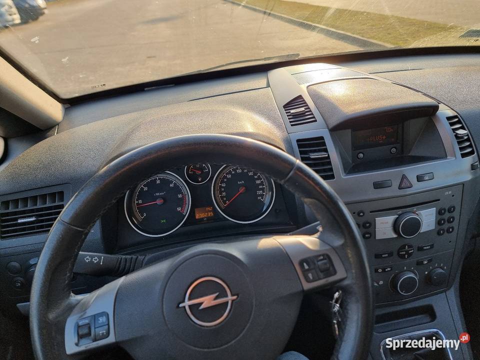 Opel zafira 7 osobowy 19cdti 120 Koszalin