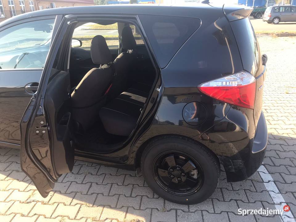 Sprzedam zamienie Toyote Versos Nisko