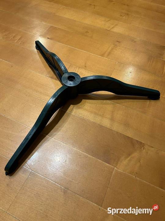 Stojak choinkowy plastikowy z 3 Nogami 180210 Modliborzyce