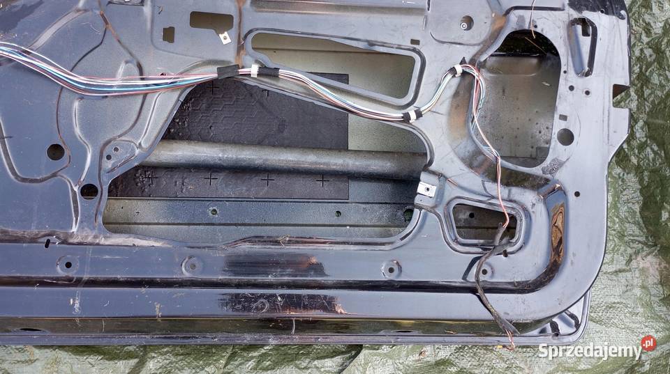 BMW 3 E36 CABRIO DRZWI PRAWY PRZÓD PRAWE Części samochodowe Nowy Tomyśl