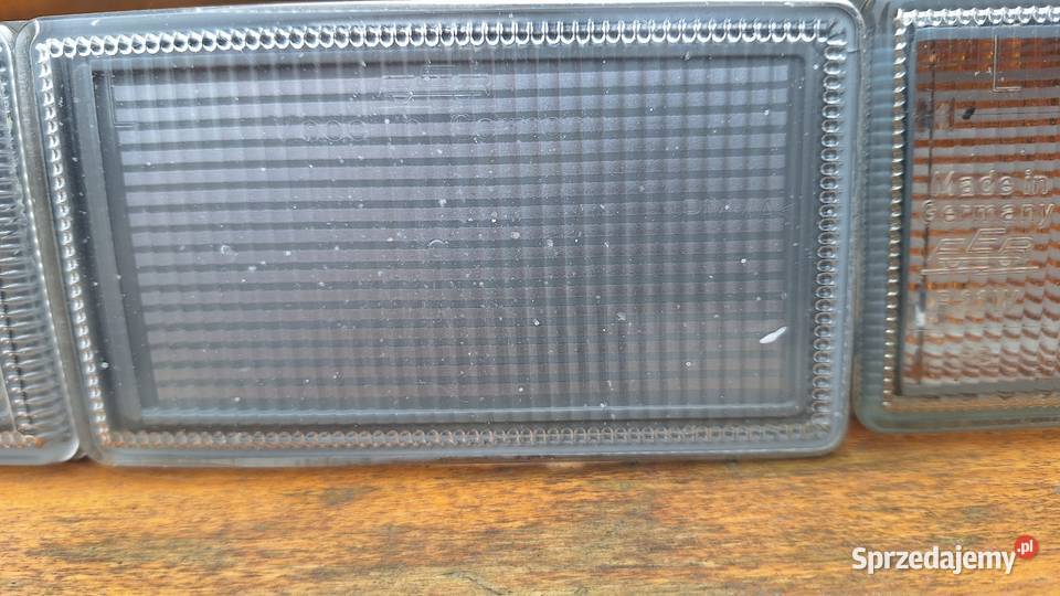 Lampy kierunkowskazów przód białych Golf MK3 Poznań