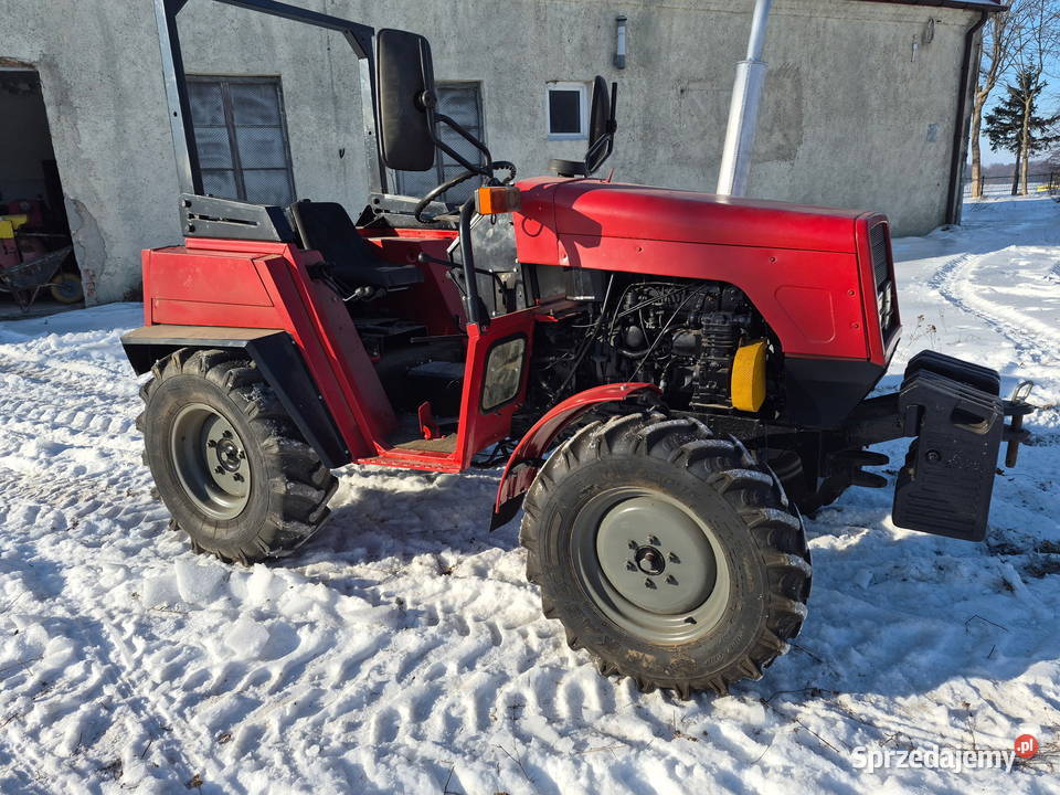 Ciągnik rolniczy Pronar MTZ320 dostępny w łódzkie
