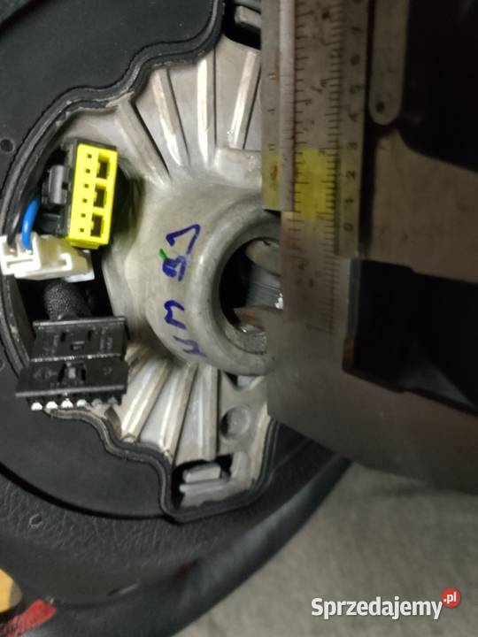 Kierownica BMW czerwona nić F30F31 osobowe lubuskie Żary