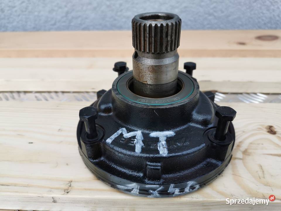 Pompa sprzęgła hydrokinetycznego Manitou MT Wilkowo sprzedam