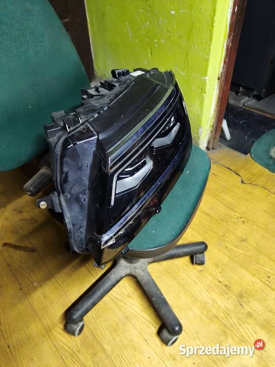 Sprzedam dwie lampy Volkswagen Tiguan R line osobowe Oświetlenie Krosno