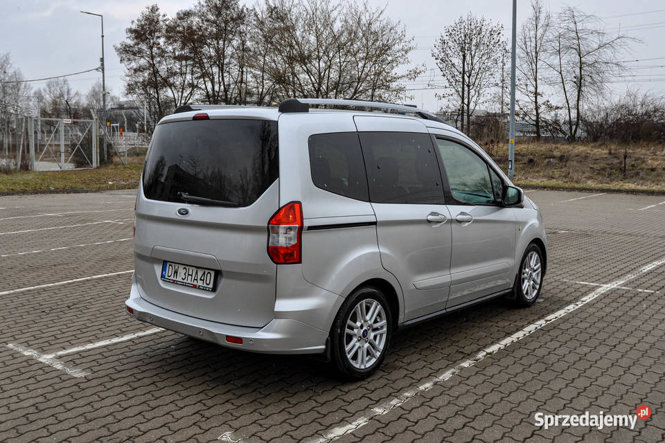 Ford Tourneo Courier 15TDCI Lift 2019 r Salon 1 manualna dolnośląskie Wrocław sprzedam
