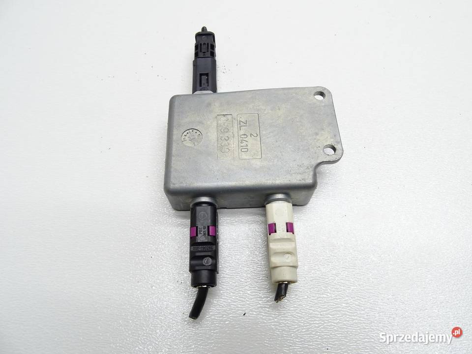 WZMACNIACZ ANTENY A4638203789 MERCEDES A B KLASA osobowe sprzedam