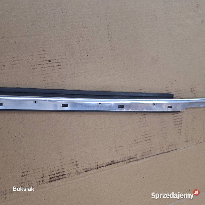 VW Garbus ramka zewnętrzna drzwi z uszczelką do Gołków