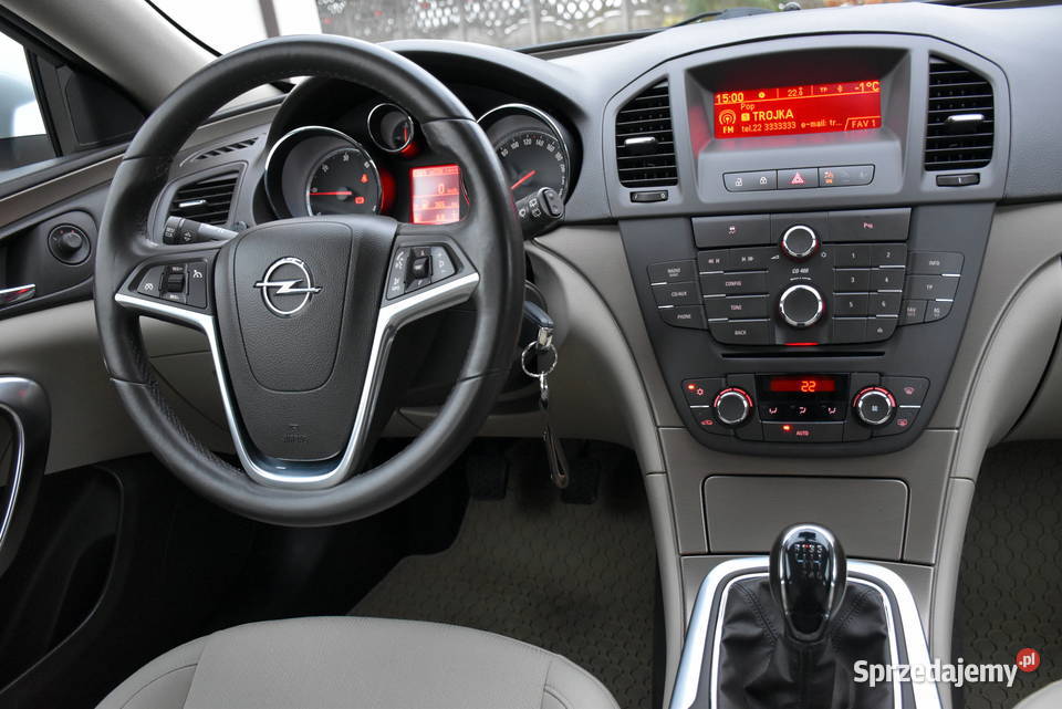 Opel Insignia A Sports Tourer EDITION 20CDTI 160 wielofunkcyjna kierownica Samochody osobowe łódzkie