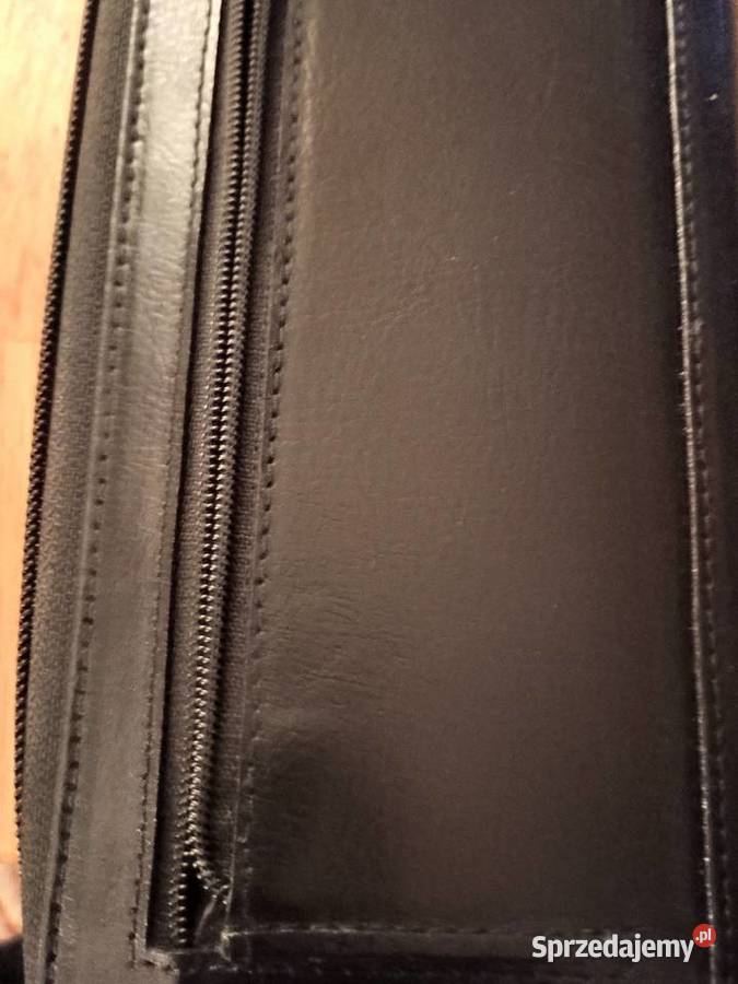 Skórzany portfel damski czarny