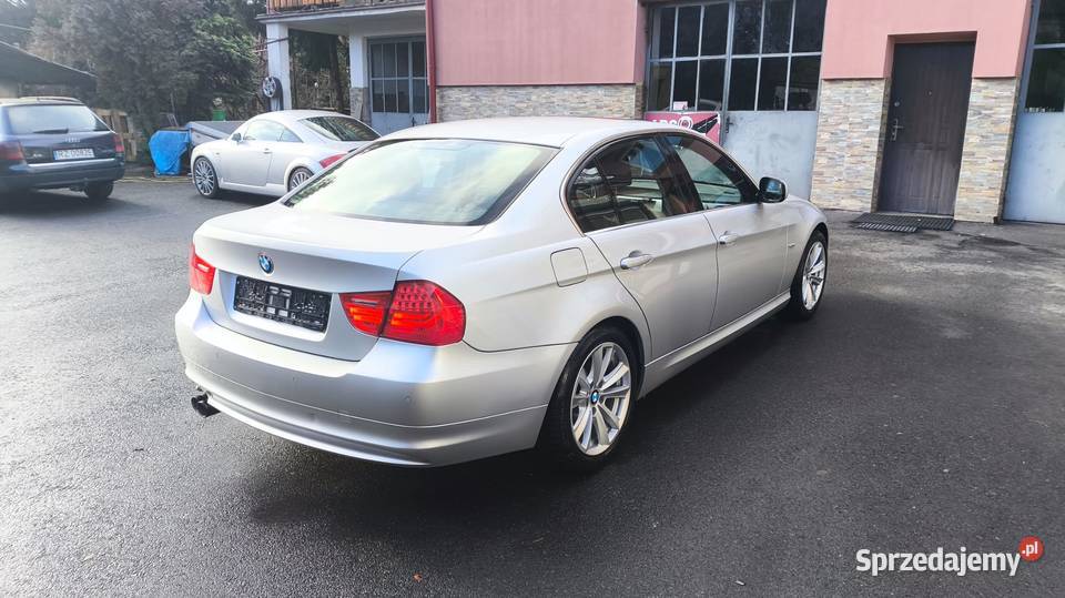 BMW 325i 30 benzyna 218 2011r