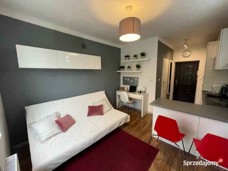 Kawalerka w kamienicy w Śródmieściu bez prowizji 3 piętra i więcej Sprzedaż Warszawa