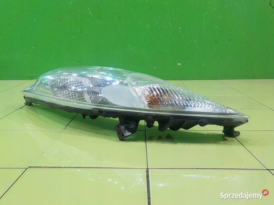 NISSAN JUKE F15 I 16B 10r 5D lampa prawa przod mazowieckie Suków sprzedam