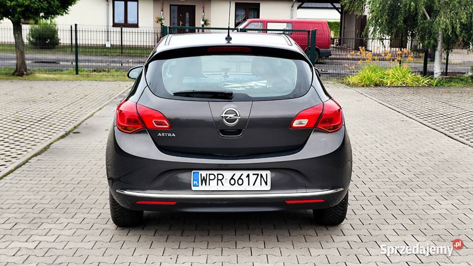 Sprzedam Opla Astrę J 2015 260000 111000 Z autoalarm Astra lubuskie Słubice