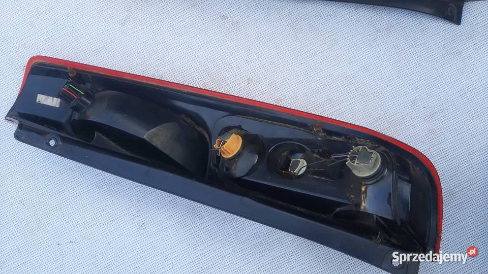 Lampa tylna prawa lewa Ford Fiesta mk6 lift FL osobowe Dębno