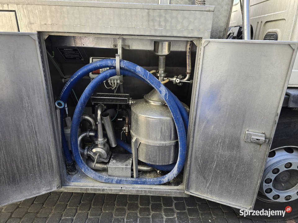 Samochód do przewozu mleka wody VOLVO FL 220 12 Dzbądzek