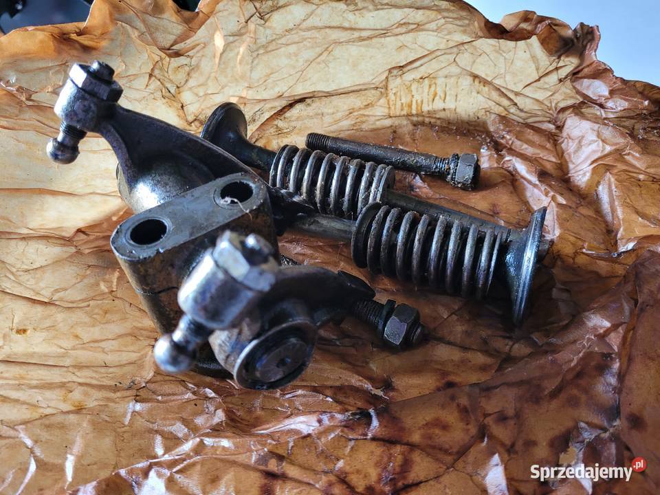 Klawiatura zaworowa komplet zaworów silnik s320 Staszów