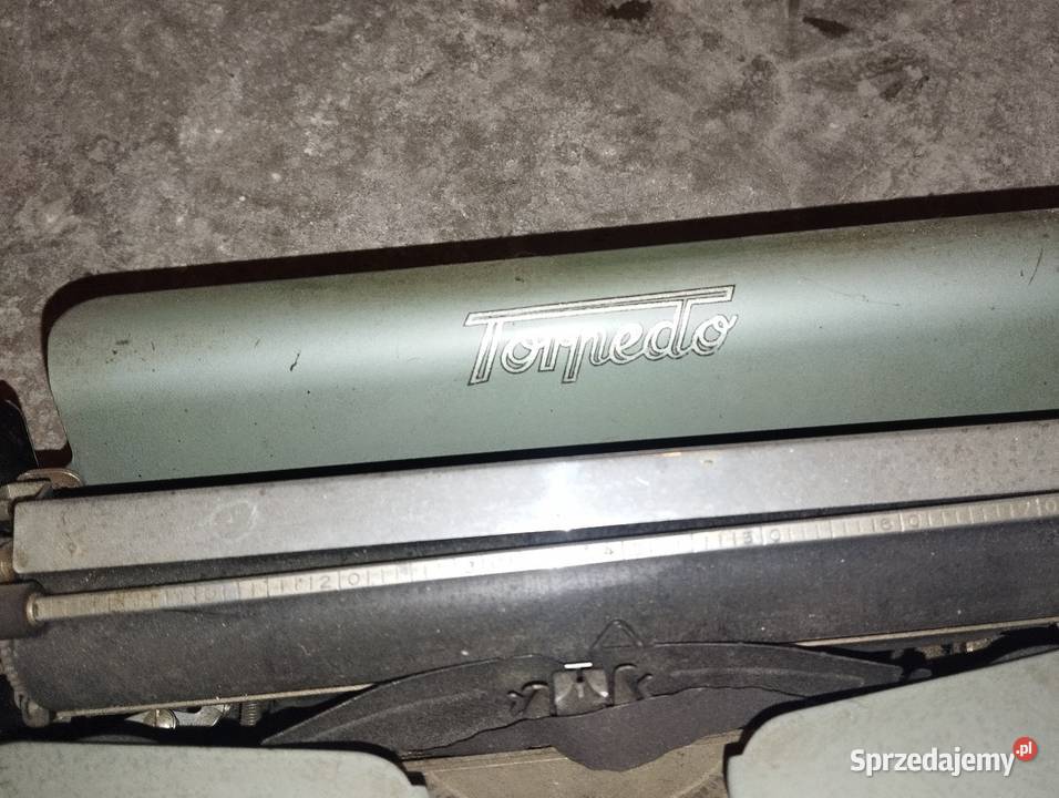 Stara maszyna do pisania kolekcjonera Antykwariat