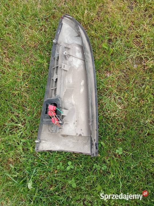 lampy tylne opel astra 2 kombi osobowe