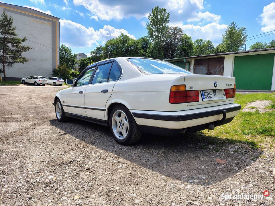 BMW 520 i E34 sedan z sprawną klimatyzacją śląskie Będzin