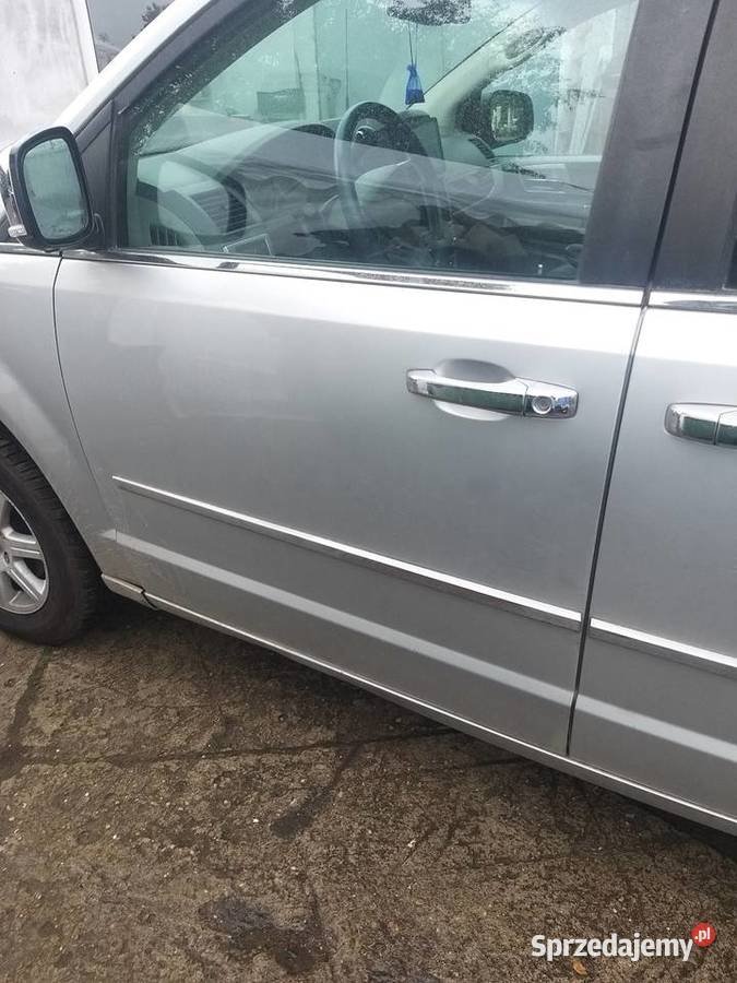 DRZWI SREBRNE CHRYSLER TOWN COUNTRY DODGE GRANHD Rok produkcji 2010 Drzwi Kawnice