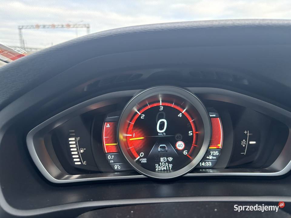 Volvo V40 D4 Ocean Race Rok produkcji 2014 Śmiecheń