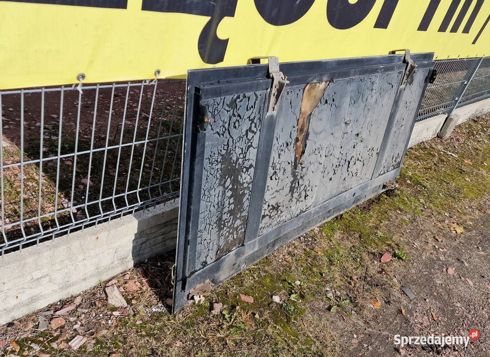 AUTOBUS KLAPA BAGAŻNIKA SILNIKA TYŁ Bieleń