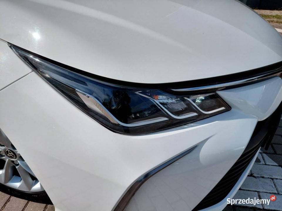 Toyota Corolla 2022r FV23 SALON KAMCOFANIA AAAC benzyna