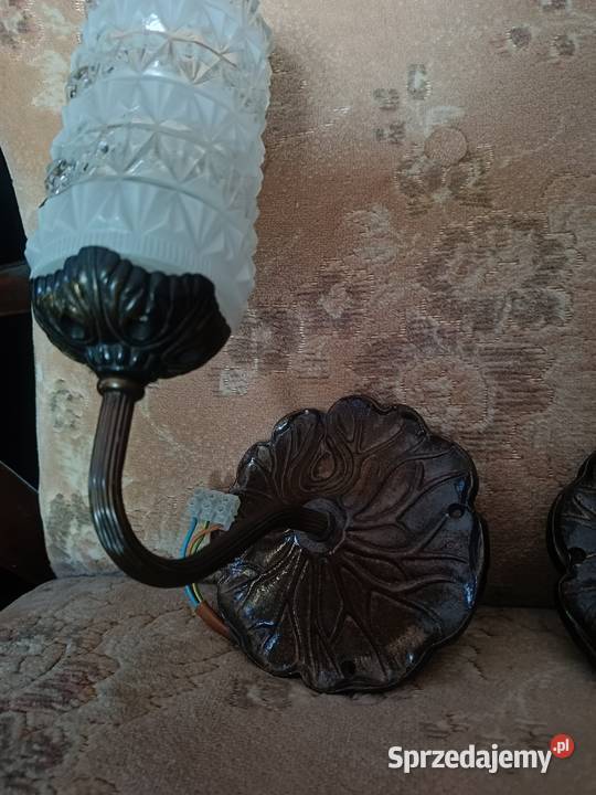 Stare kinkiety z podstawami mosiężnymi i Lipno