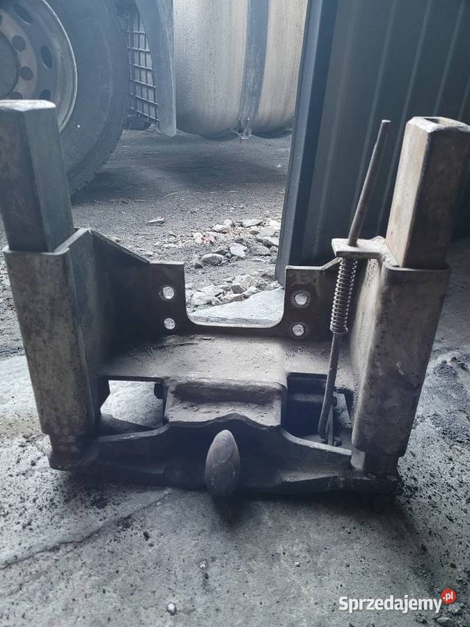Zaczep dolny Zetor Ursus Hitch Krzówka