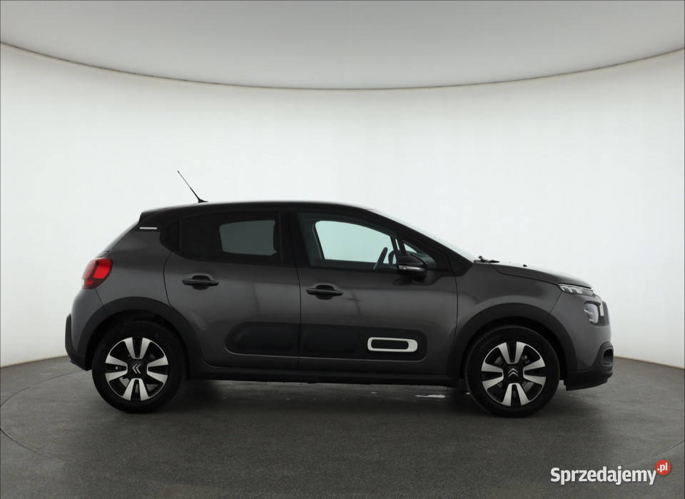 Citroen C3 12 PureTech kamera cofania