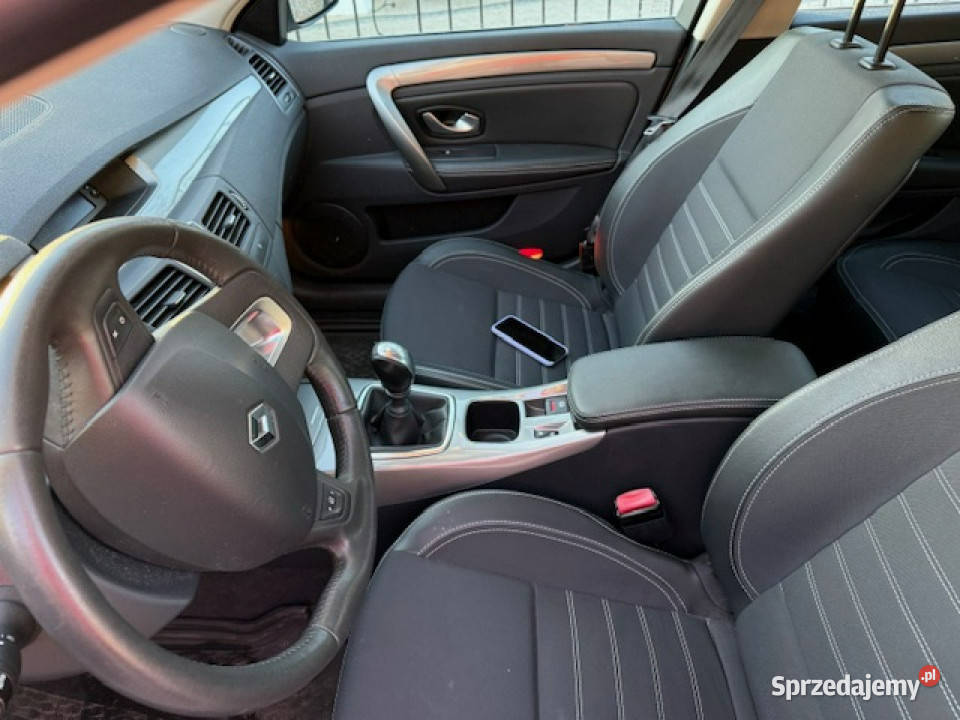 Renault Laguna niski przebieg zadbana ładny stan Chełm Śląski