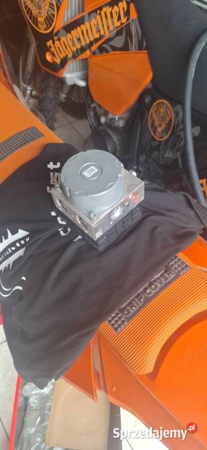 Triumph Rocet 3 pompa ABS Sławków