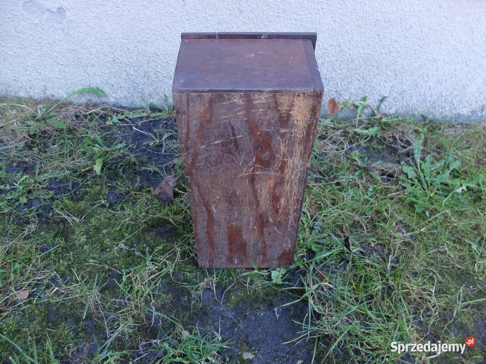 Stara drewniana skrzyneczka 711 Kościan