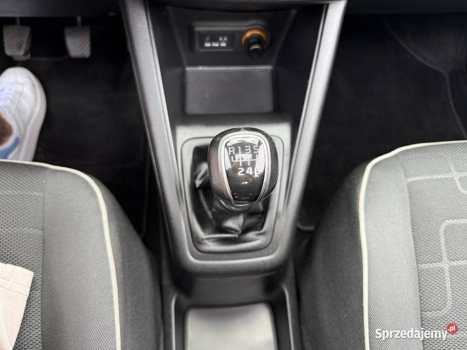 Kia Venga 16 BENZYNA Klimatronik Podgrzewane garażowany