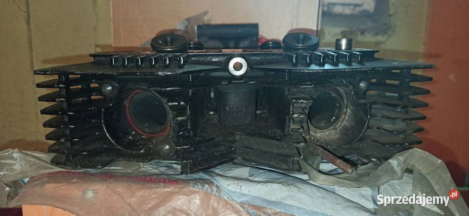 Głowica z klawiaturą i wałkiem Honda CB450S Gliwice