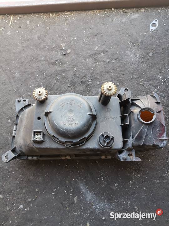 Lampa przód Passat b3 Prawe