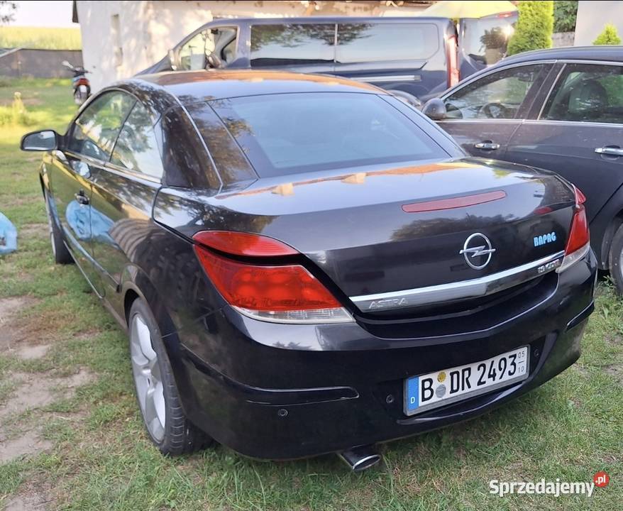 Opel Asta 19 cdti 150 TwinTop czarna ladna ESP Poznań