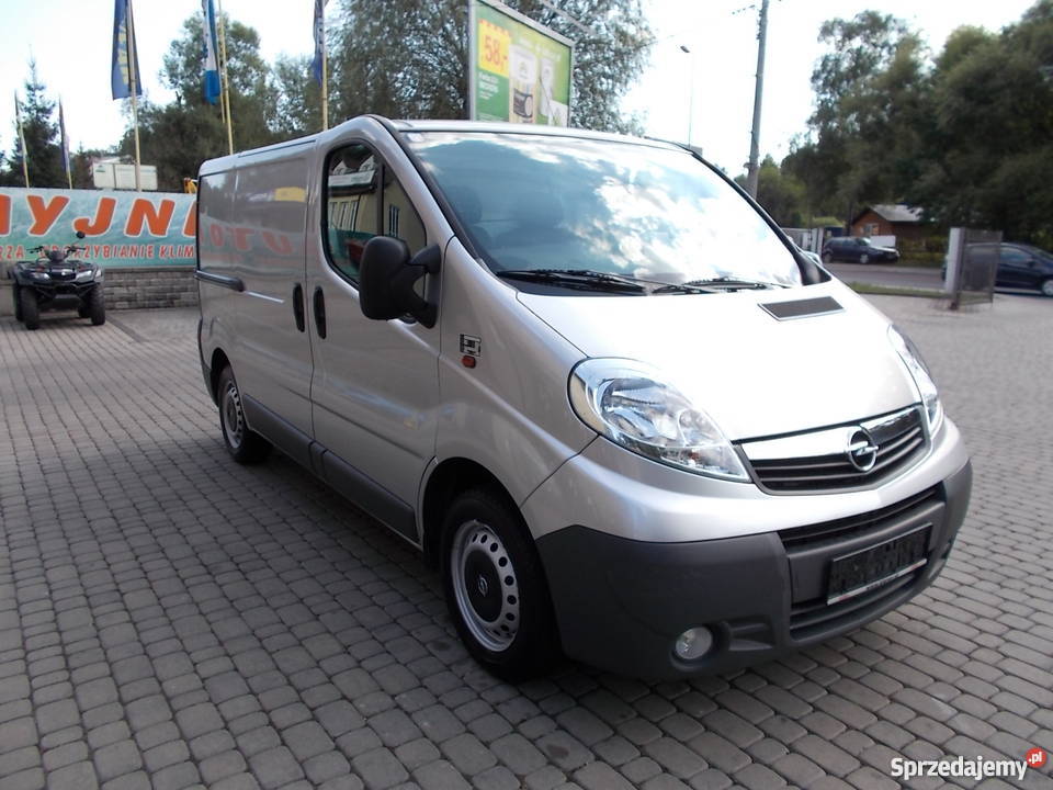 OPEL vivaro trafic navi klima vat1 zabudowa 186km