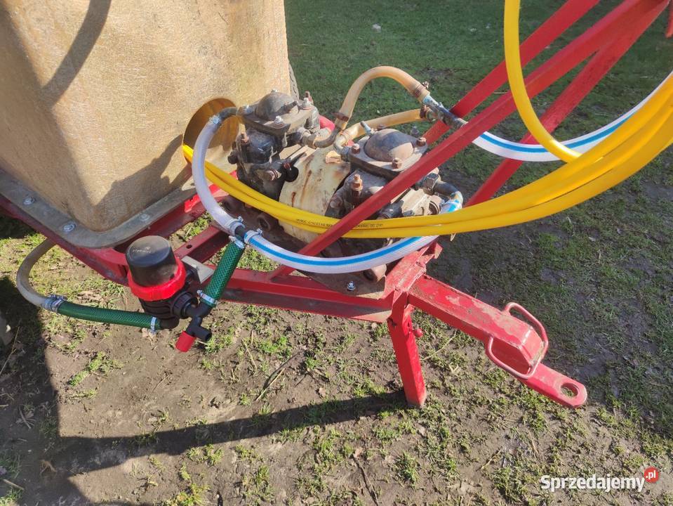 Opryskiwacz polowy ciągany 1000l nieuszkodzony Wieluń
