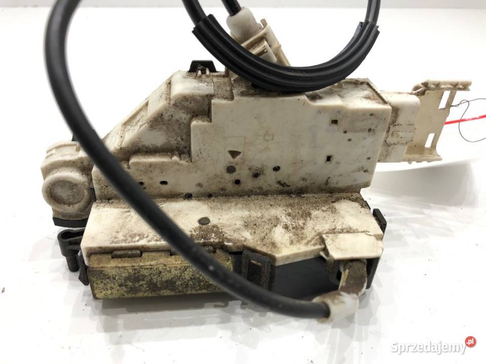 ZAMEK DRZWI PRAWY TYŁ CITROEN C4 I Hatchback