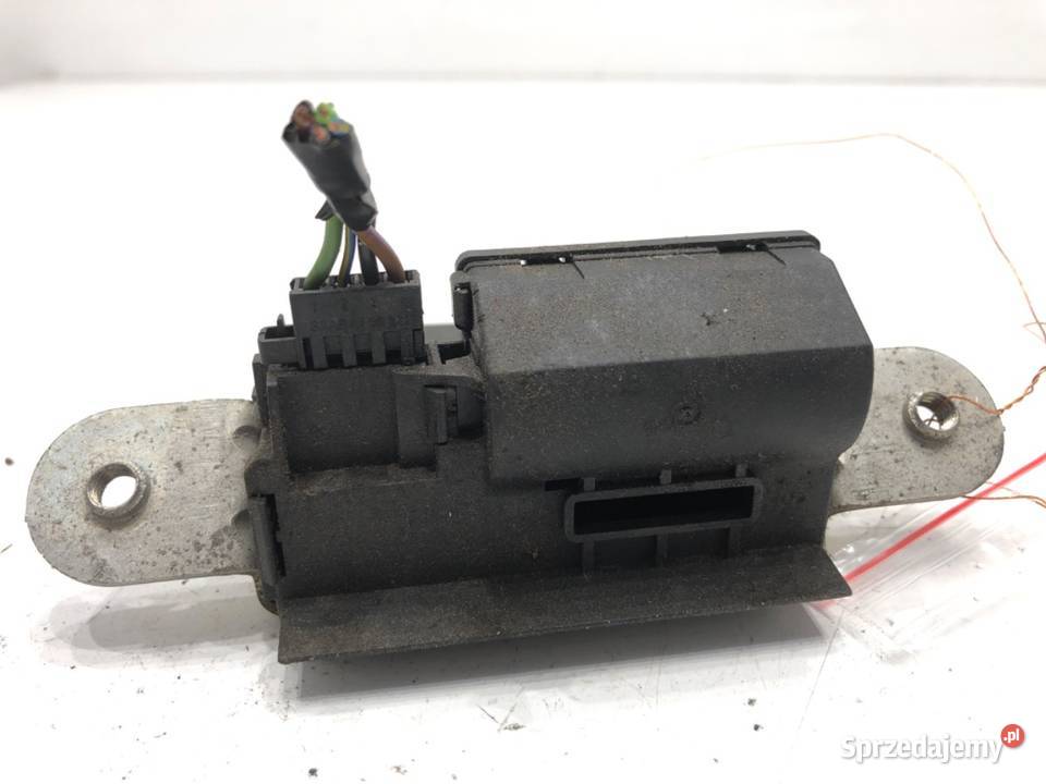 ZAMEK KLAPY TYŁ OPEL CORSA D Hatchback 55701971 osobowe Zamki, wkładki i kluczyki