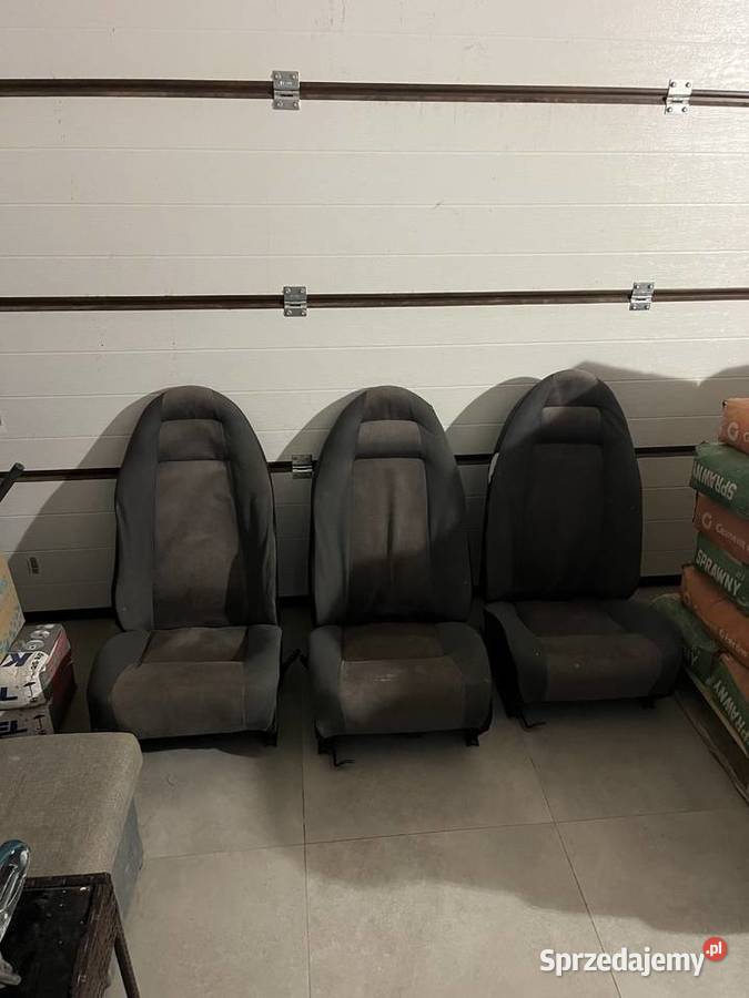 Fotele lotnicze Fiat 126p Dzierzkowice-Podwody