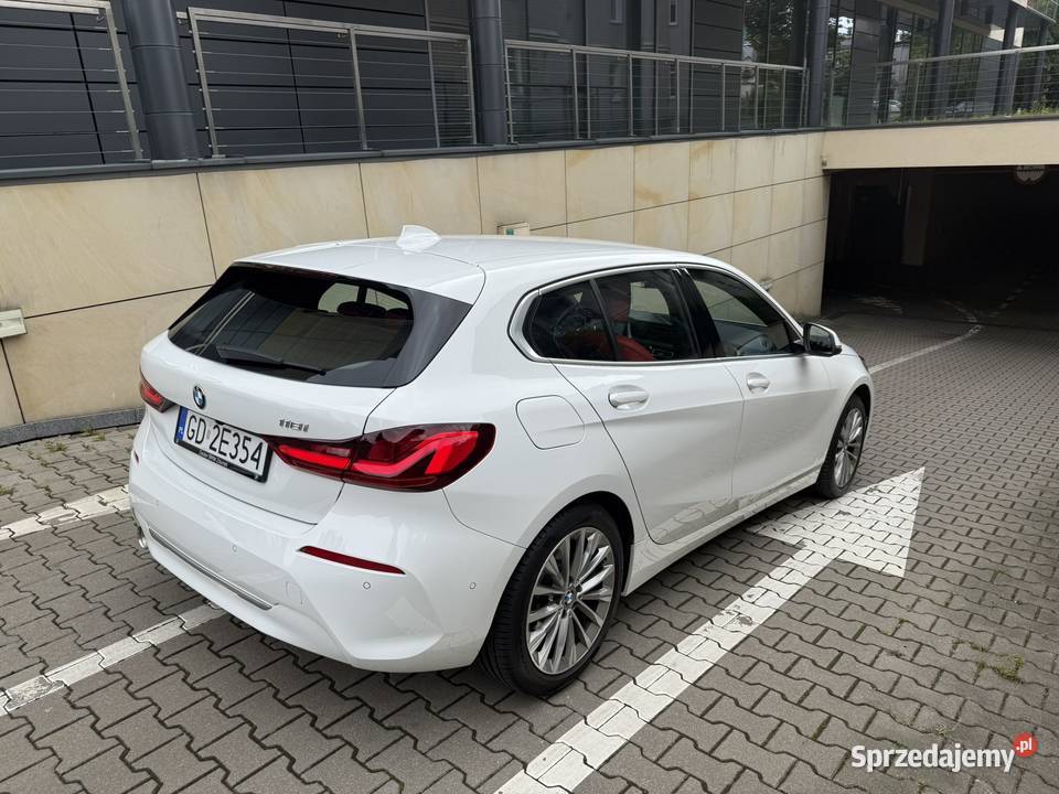 BMW Seria 1 BMW 118i Luxury Line Skóra Magma Red bluetooth Gdańsk