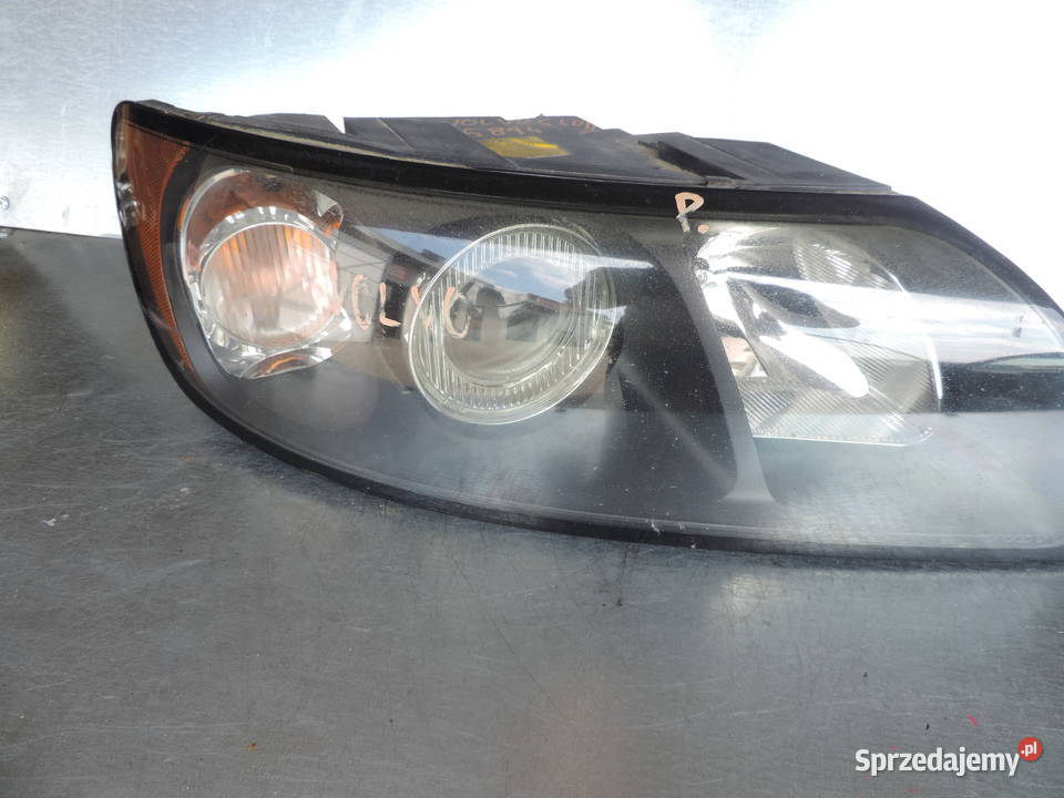 VOLVO V50 S40 II LAMPA PRAWY PRZÓD 30698874 Nowy Sącz