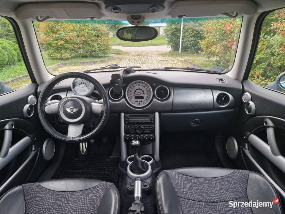 Mini Cooper 2004 16 benzyna Cooper Bistuszowa