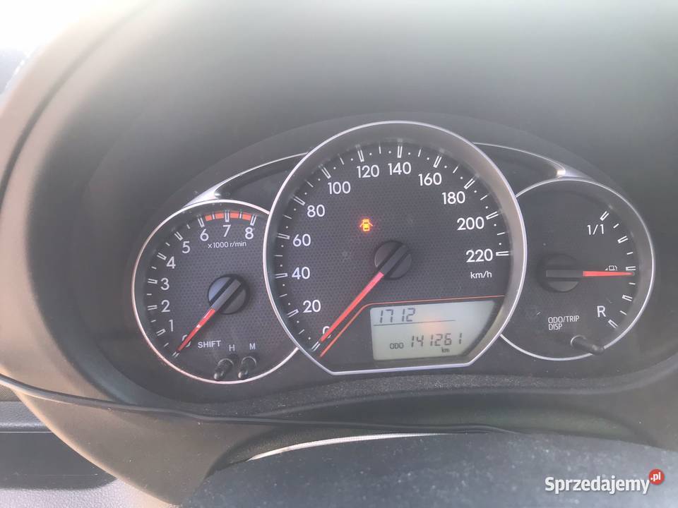 Sprzedam zamienie Toyote Versos kamera cofania Nisko