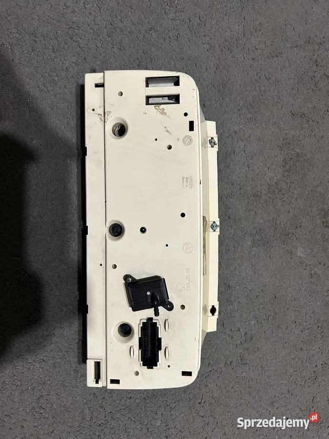 Volkswagen PASSAT B3 Licznik 81117682 Lublin